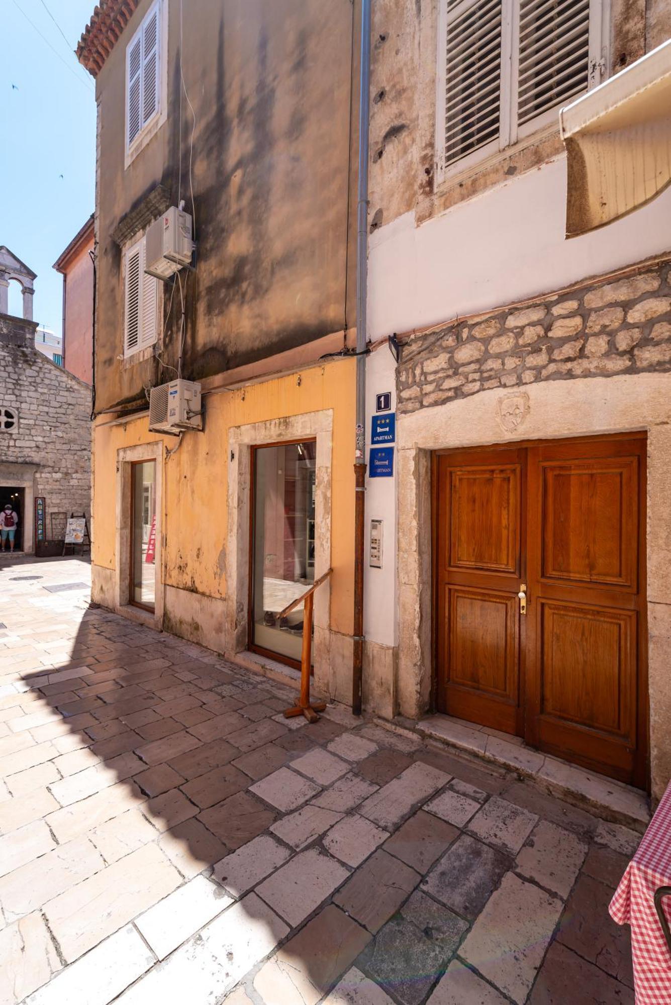 Timeless Antique Old Town With Terrace Lejlighed Zadar Eksteriør billede