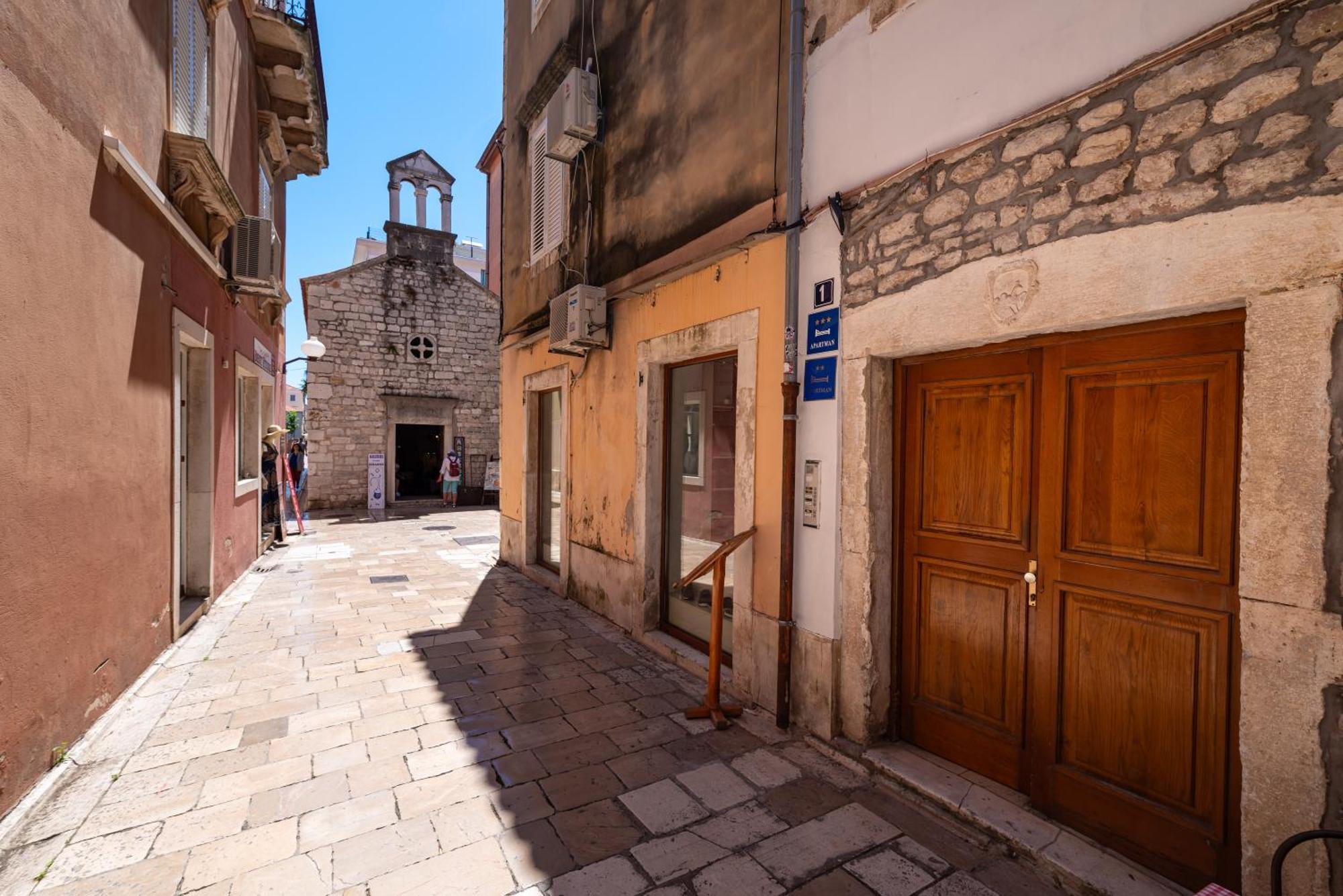 Timeless Antique Old Town With Terrace Lejlighed Zadar Eksteriør billede